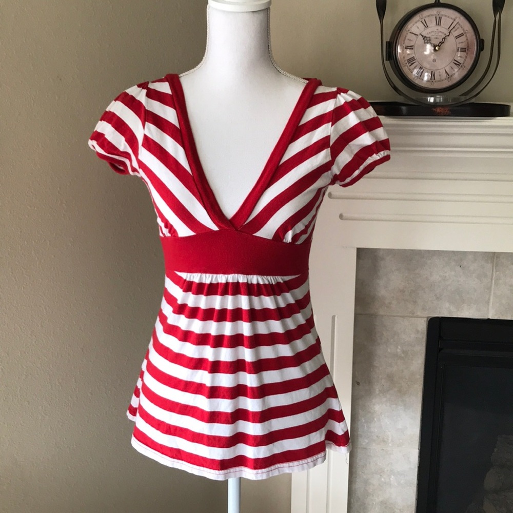 V neck with tie around neck